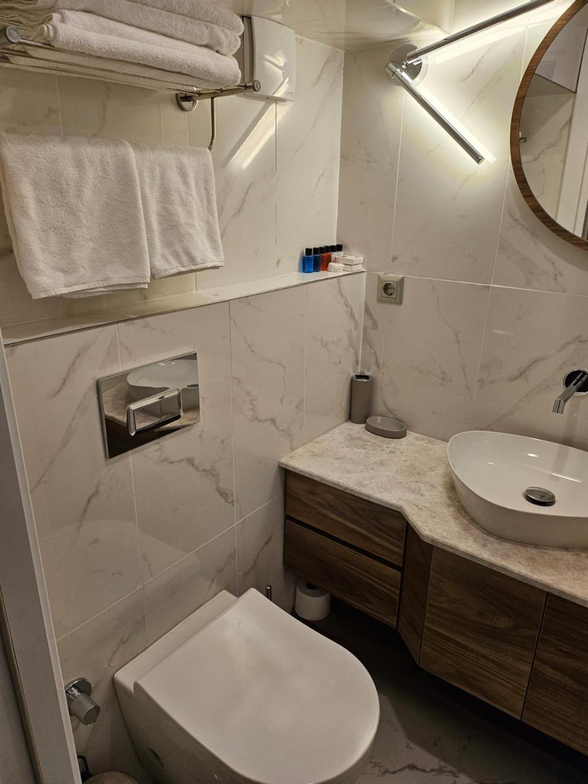 Iris Han Hotel Istanboel Buitenkant foto